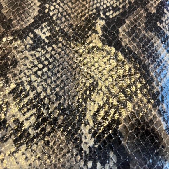 Snakeskin knee high boots - Picture 13 of 16